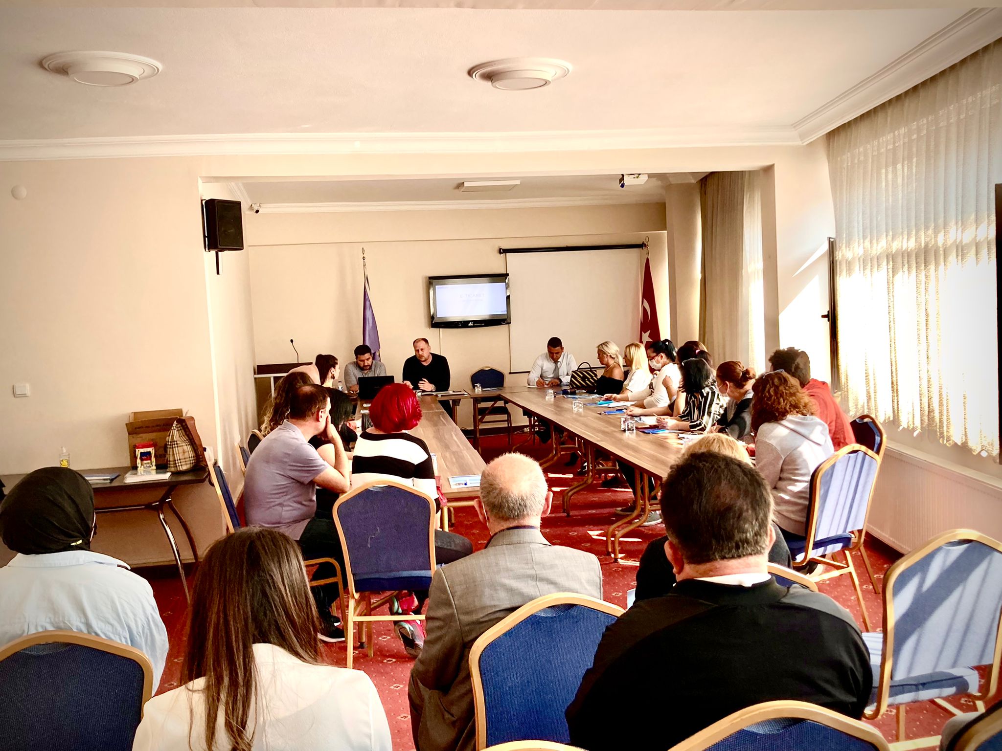DESOB ve Serbay Akademi'den E-Ticaret Eğitimi!