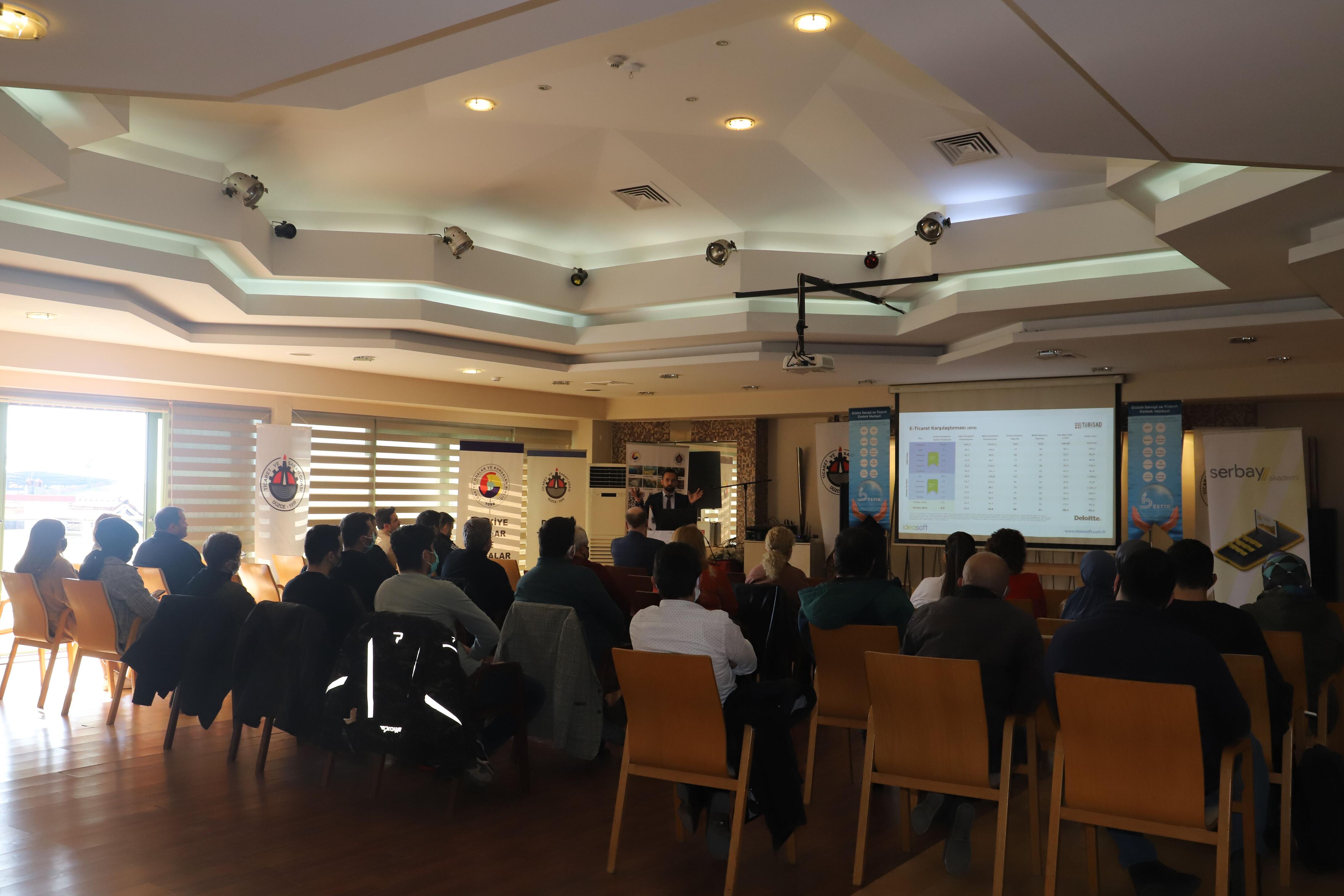 E-Ticarette Öne Çıkın Eğitimi Gerçekleştirildi