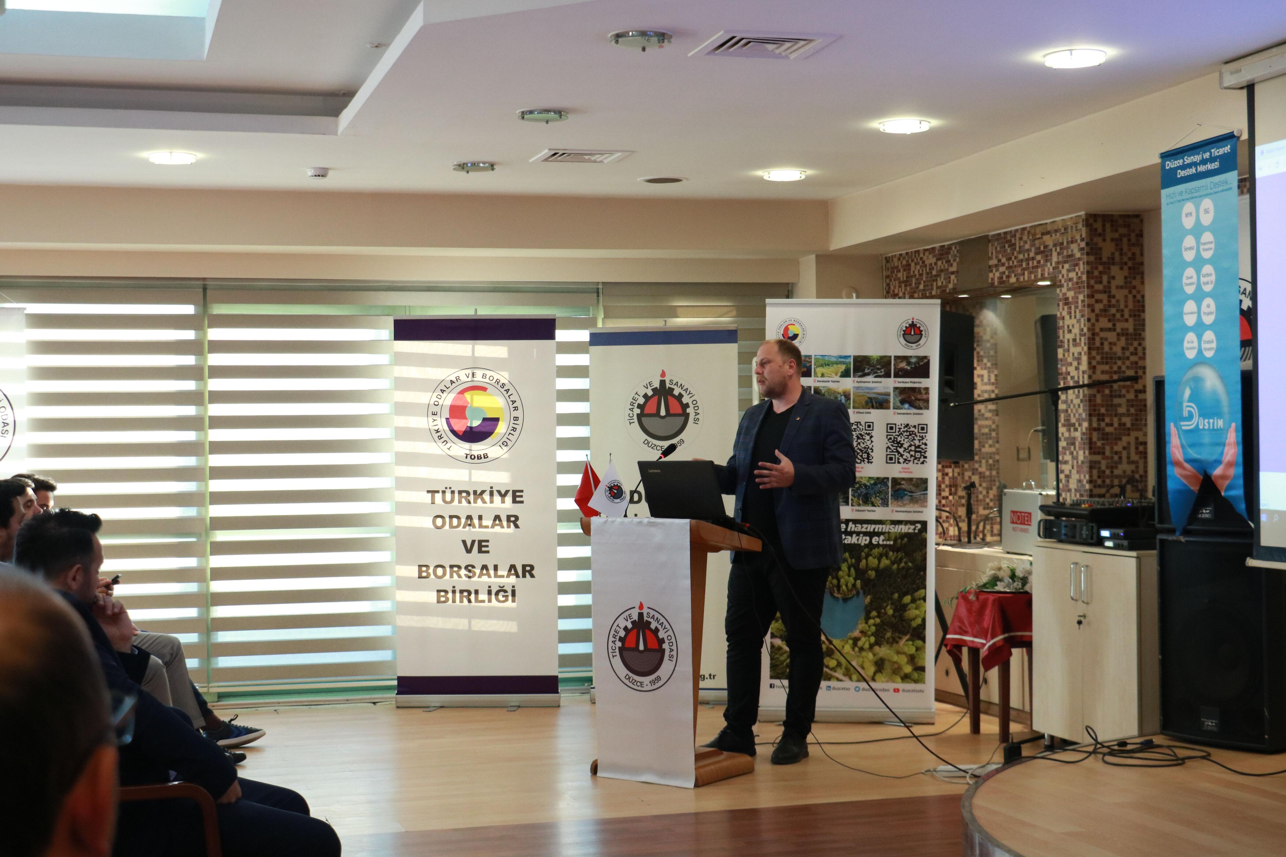E-Ticarette Öne Çıkın Eğitimi Gerçekleştirildi