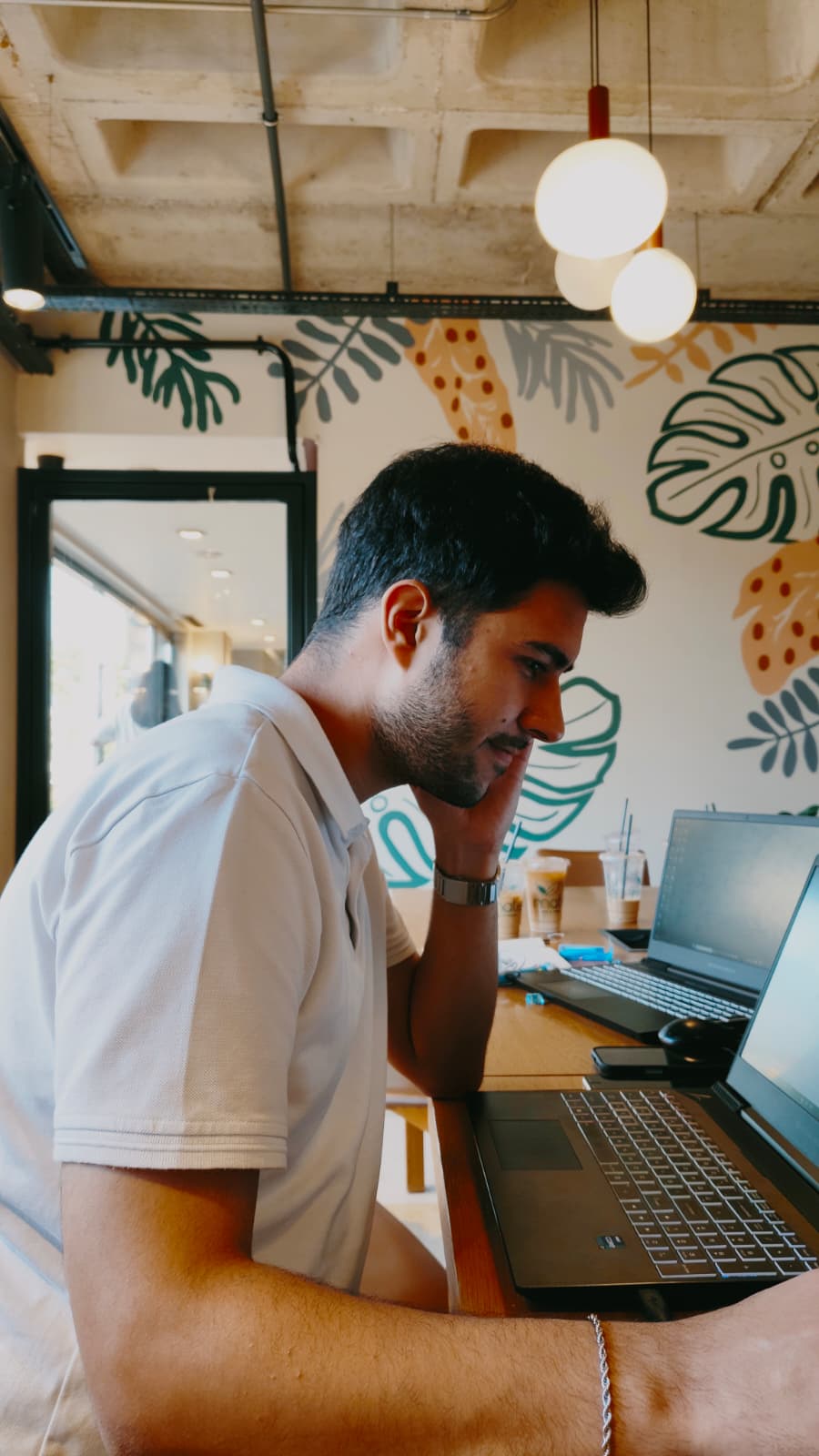 Work and Coffee Mottomuzla Her Cuma Kafede Çalışıyoruz!