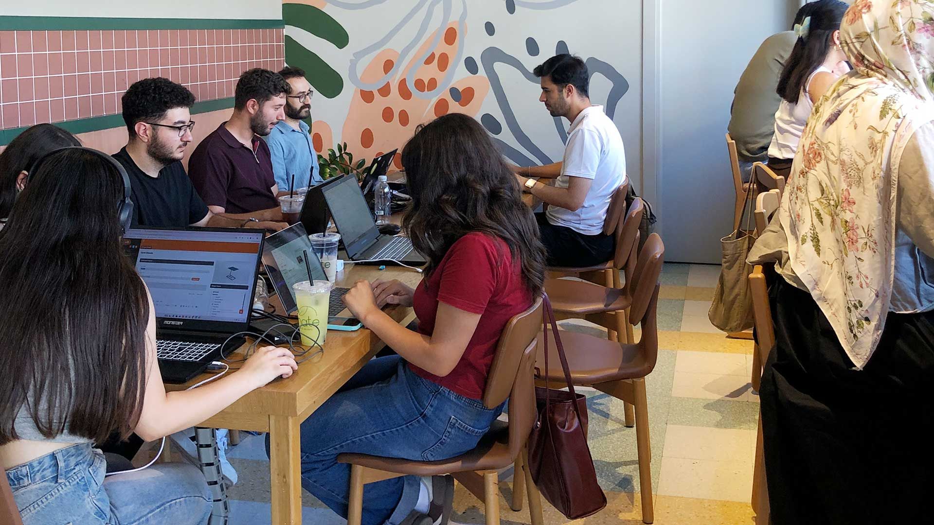 Work and Coffee Mottomuzla Her Cuma Kafede Çalışıyoruz!